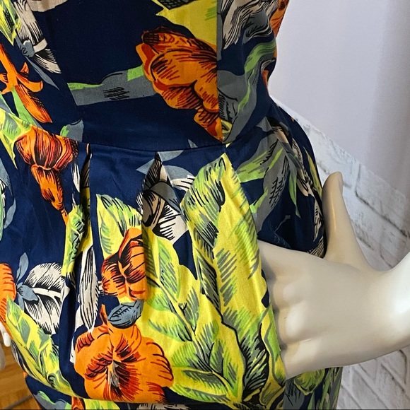 Floral French Connection Mini Dress **MINT CONDITION** - Picture 7 of 12